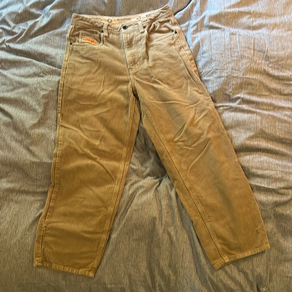 Great condition, empyre cords.